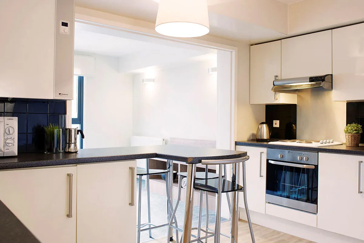 Bronze Ensuite Upper Level KITCHEN 2