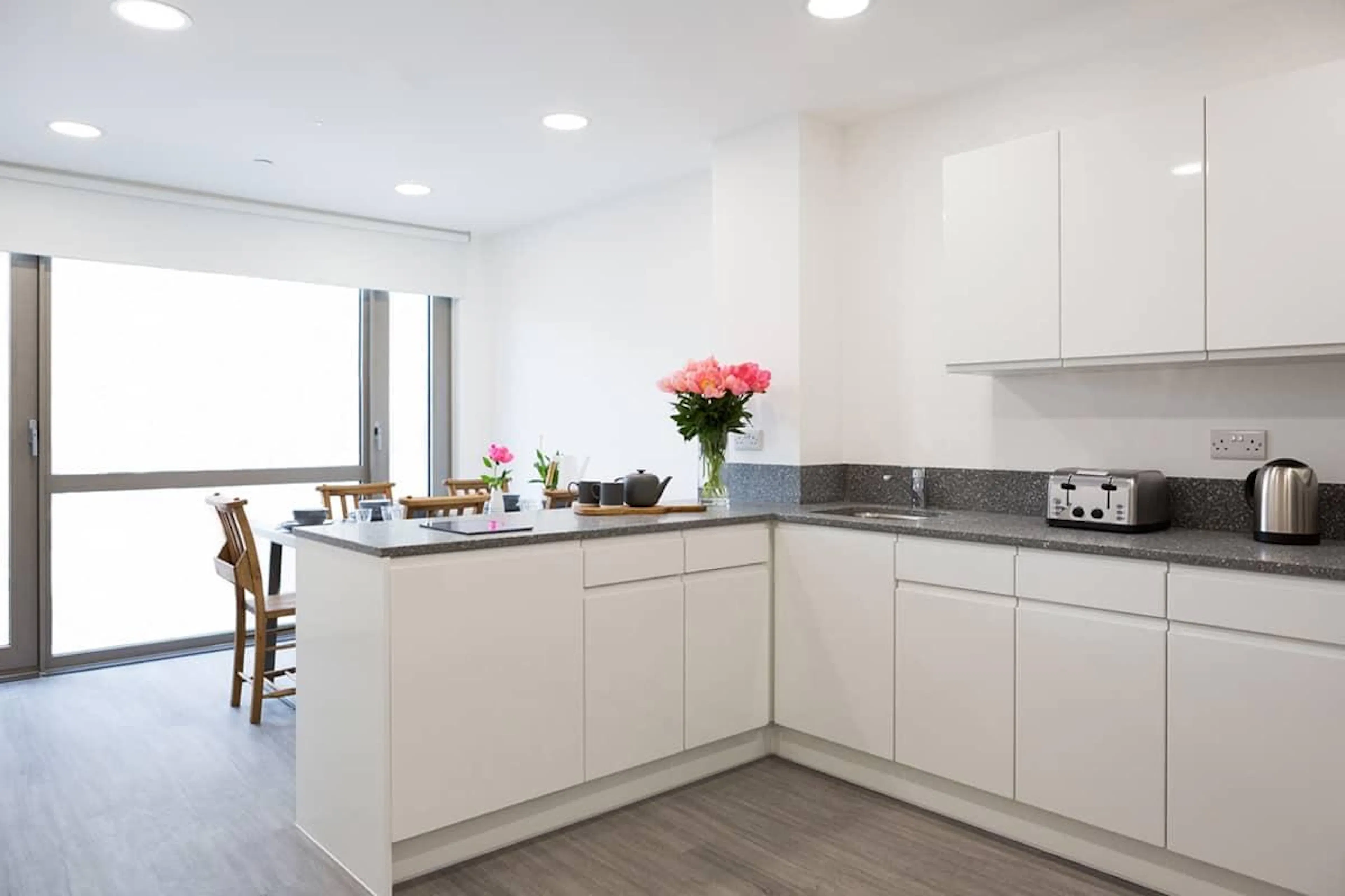 Bronze Ensuite Upper Level KITCHEN 1