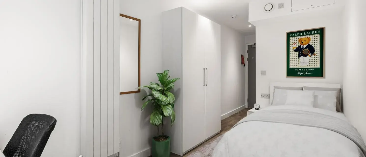 Bronze Ensuite  Shared Penthouse level