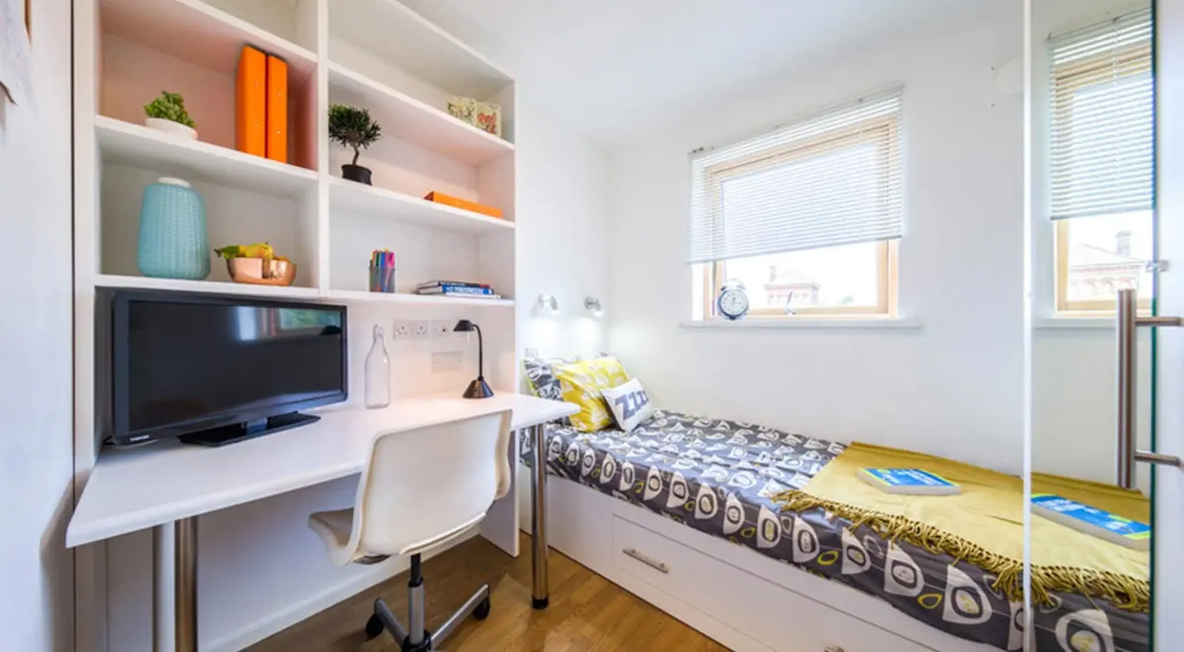 Bronze Ensuite ROOM 4