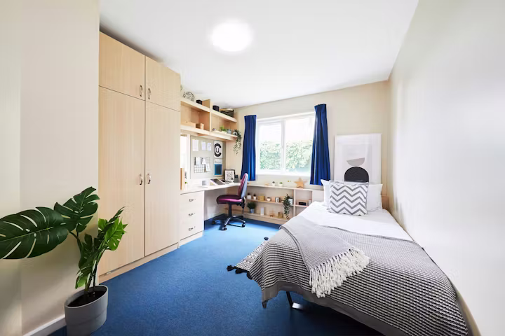 upper-quay-house-gloucester-Bronze Ensuite-1