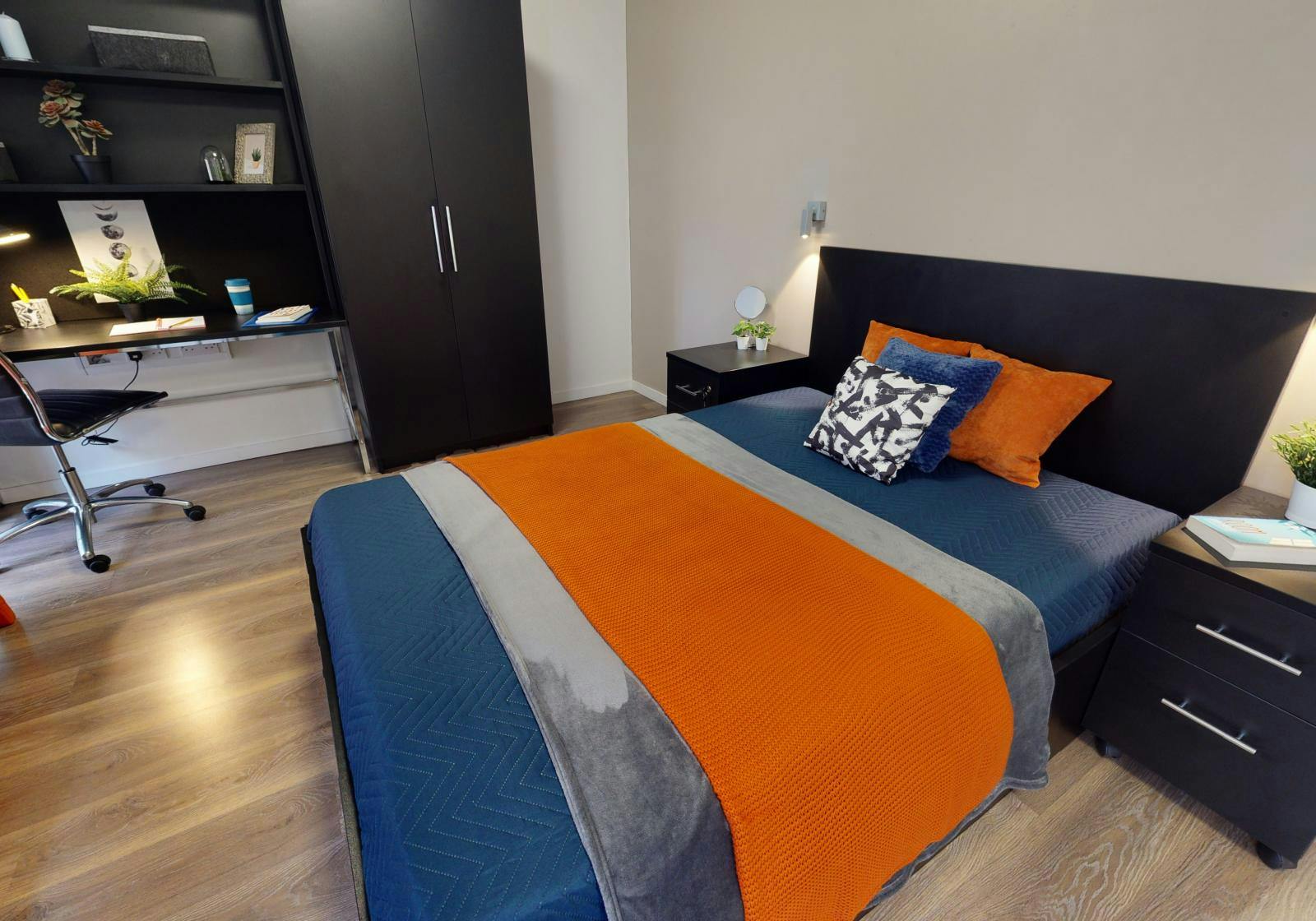 Bronze One Bed Apartment
