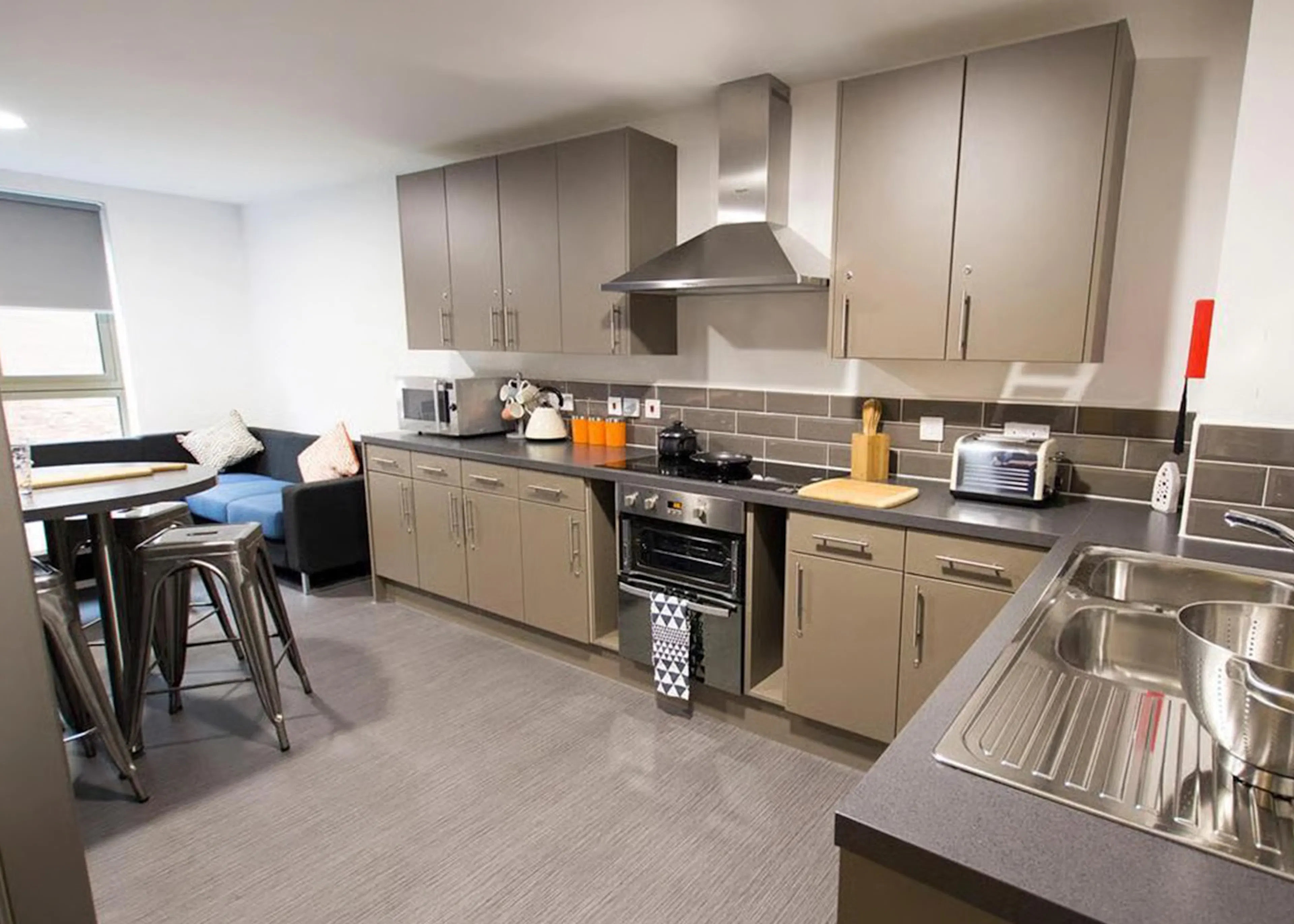 Bronze Plus Ensuite KITCHEN 4