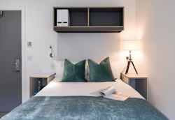 cam-foundry-cambridge-Bronze Shared House