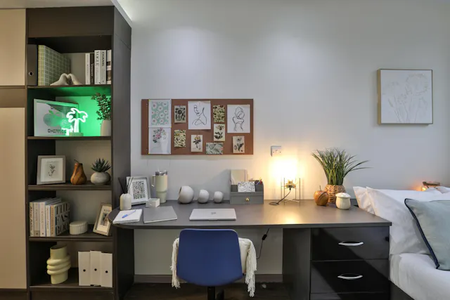 Bronze Studio room image 2