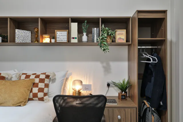 Bronze Studio room image 3