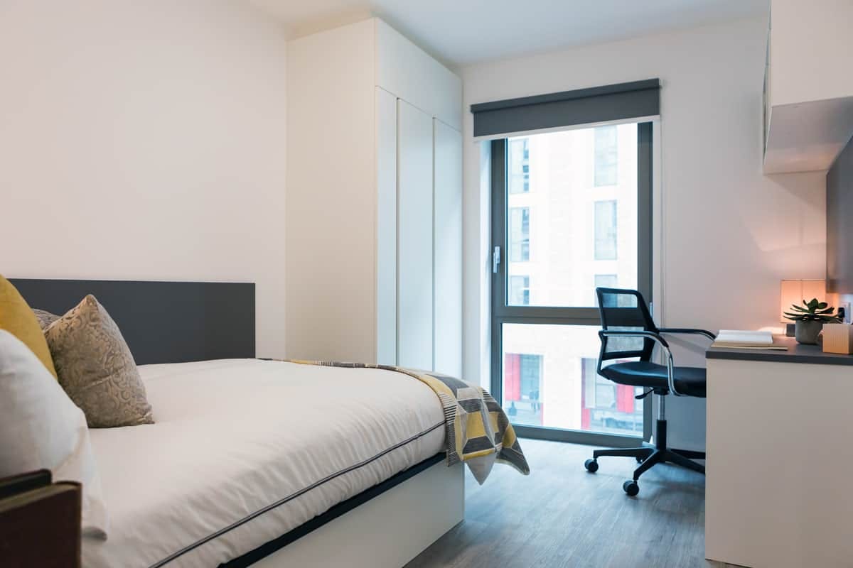 gobritanya-highbury-residence-ii-london-Bronze Studio-Mid Level