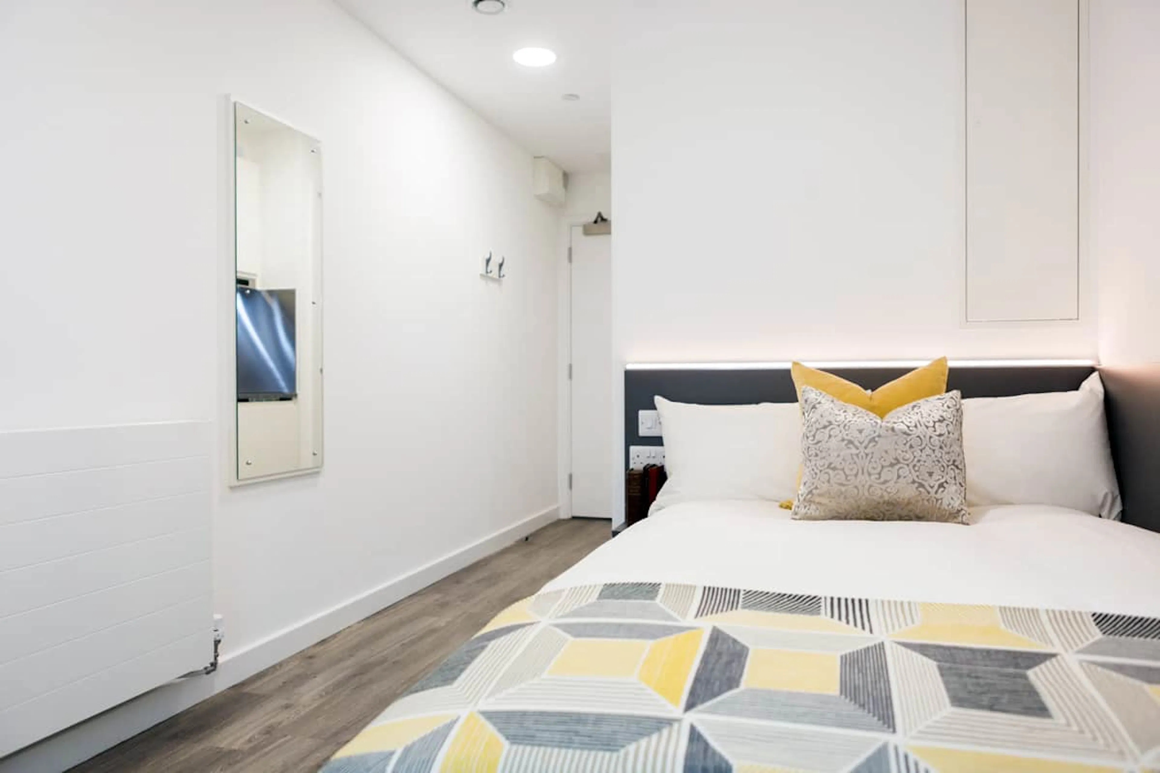 ROOM ROOM 4
