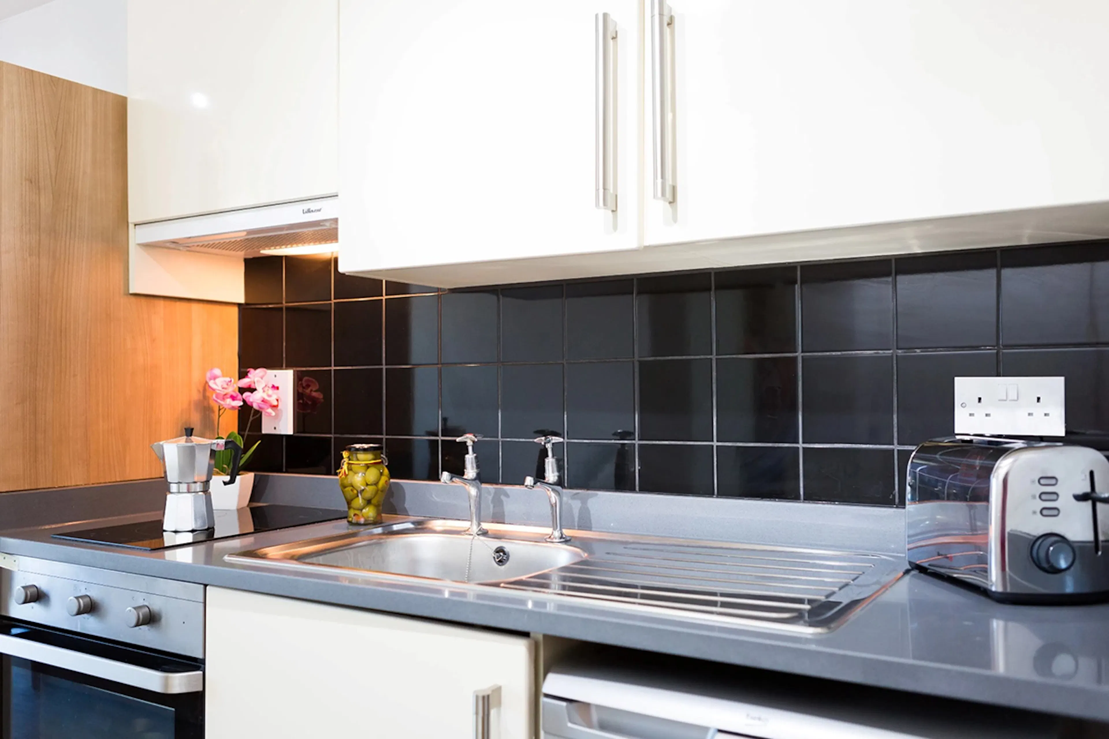 Bronze Studio Mid Level KITCHEN 1