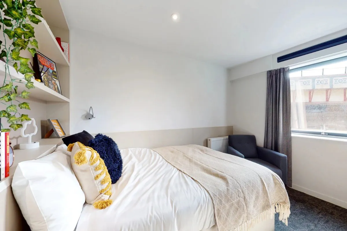 ROOM ROOM 3