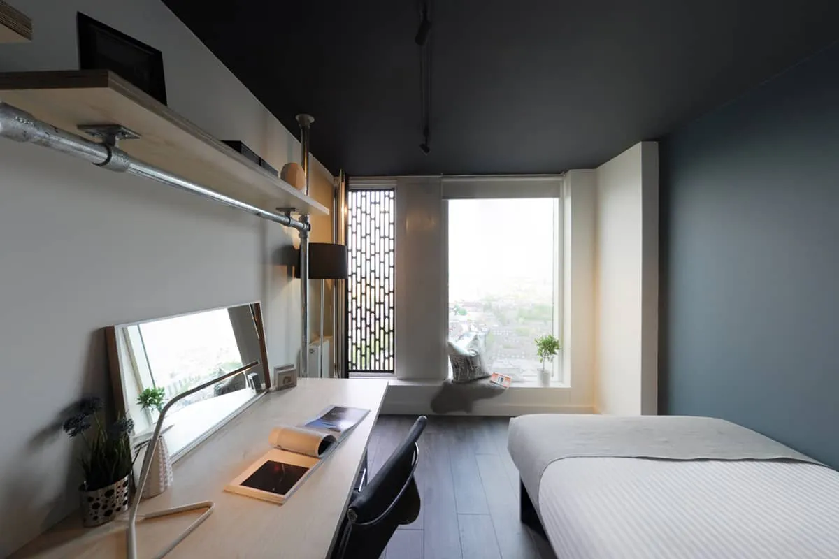 Bronze Studio Mid Level Premium View ROOM