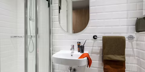 canvas-wembley-birch-london-BATHROOM