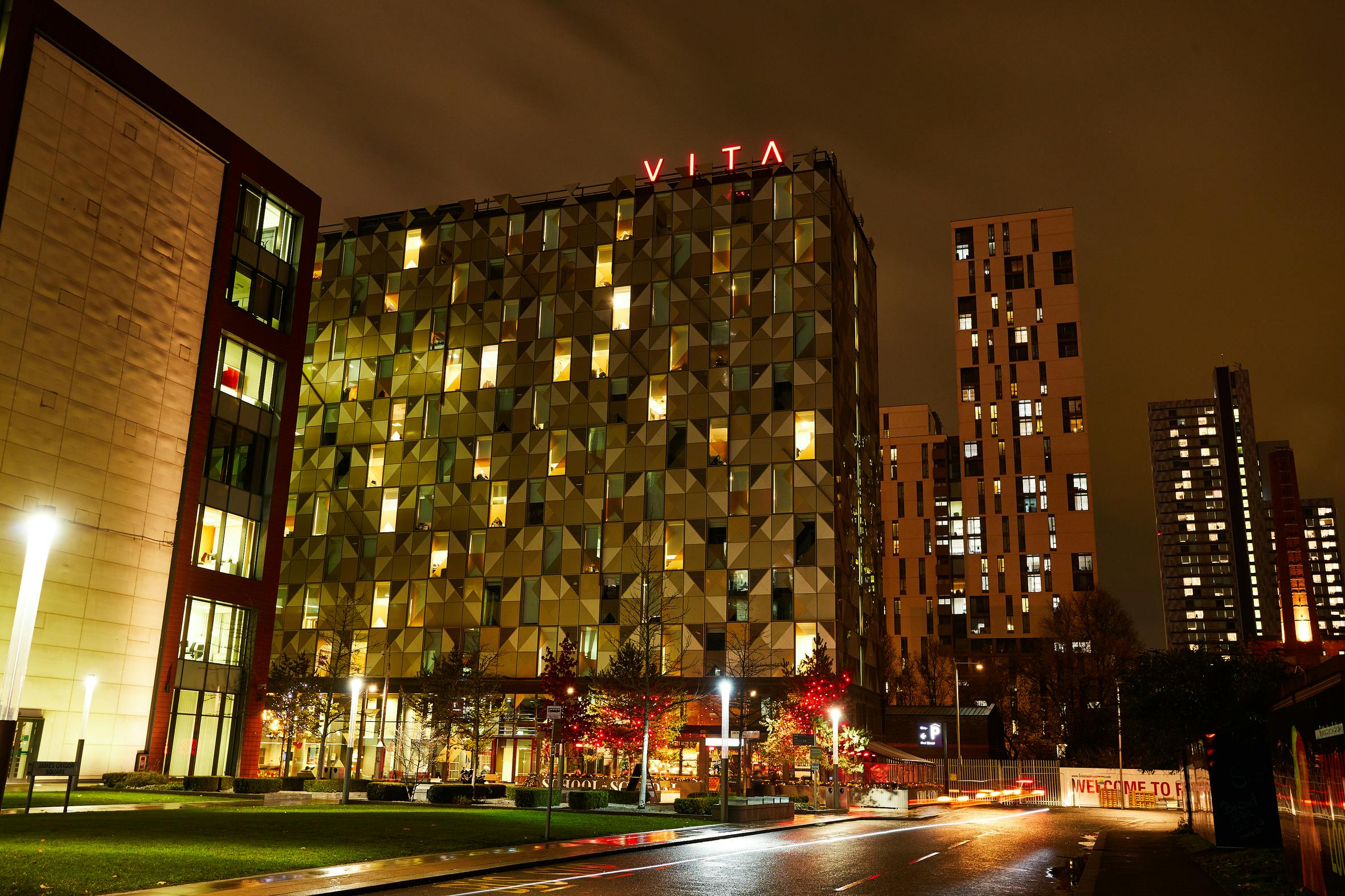 BUILDING