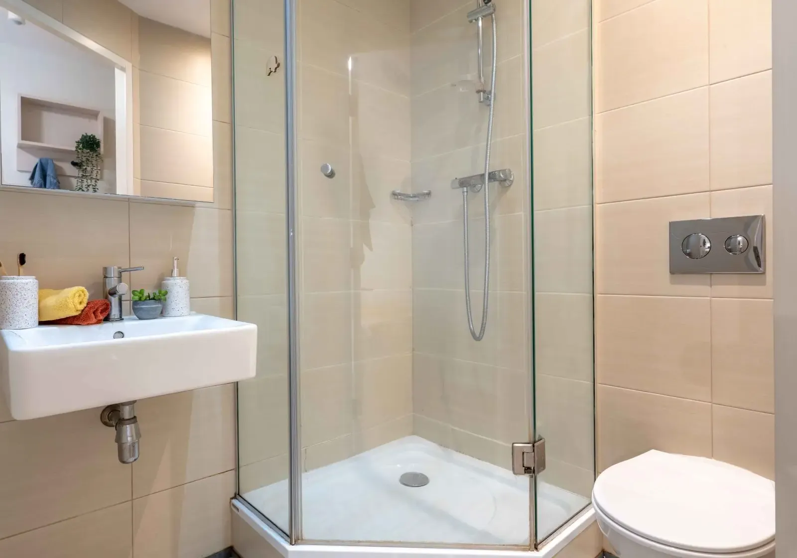 Gold En Suite