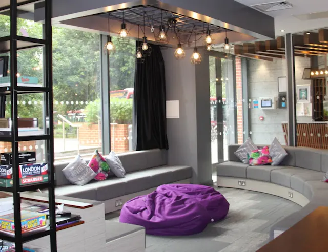 Silver En-Suite room image 1