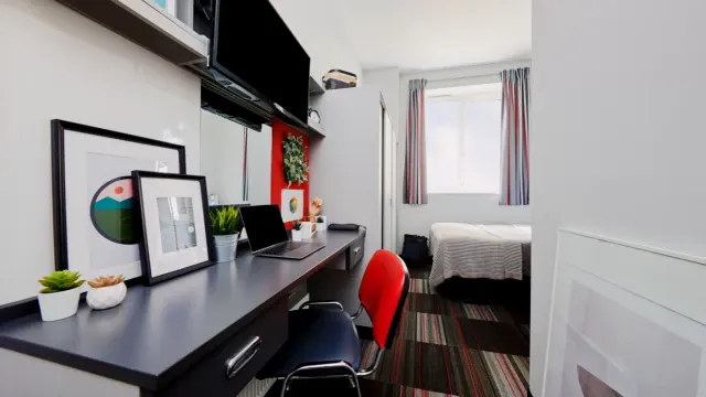 Classic Ensuite room image 4