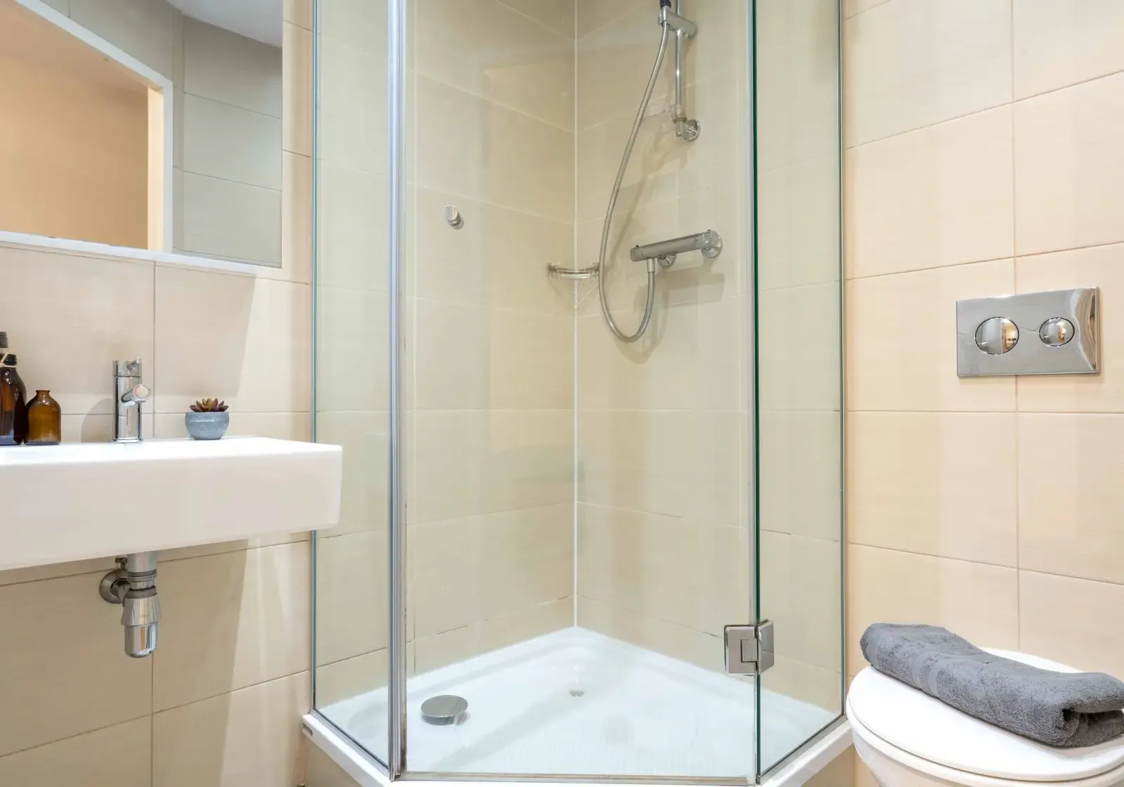 Platinum En Suite