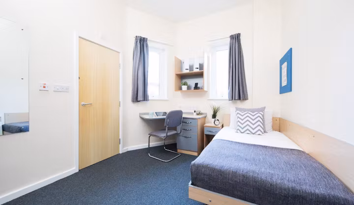 lennon-studios-liverpool-En-Suite, Classic-1