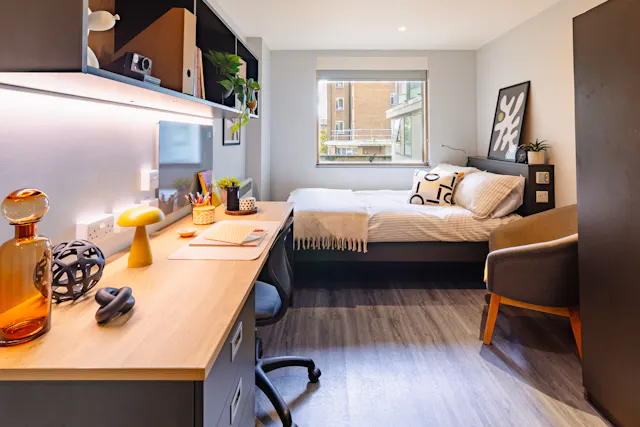 Classic Ensuite room image 2
