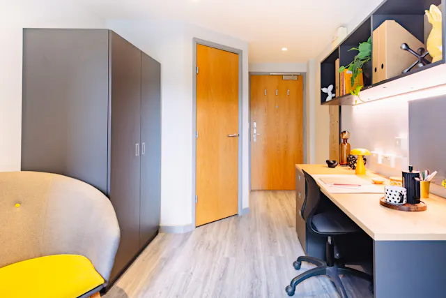Classic Ensuite room image 4