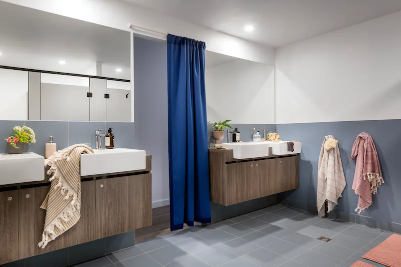 cluster 6 BATHROOM 4