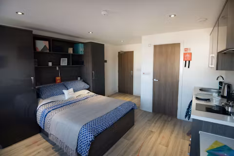 fairchild-house-southampton-ROOM
