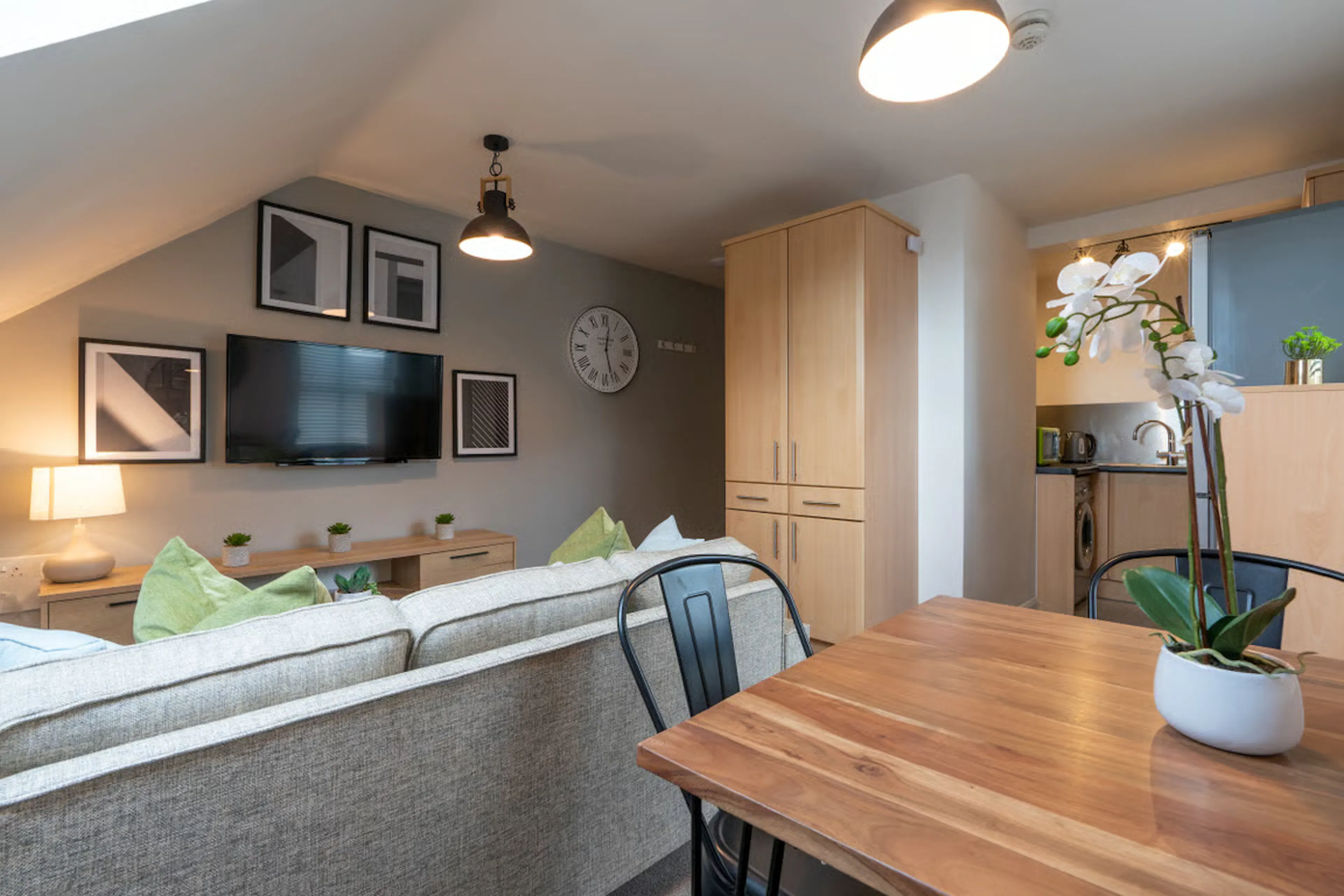 Flat 5- 3 Bedroom Apartment COMMON_AREA 4