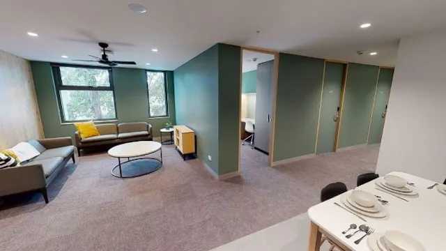 Multi-Share Apartment room image 1