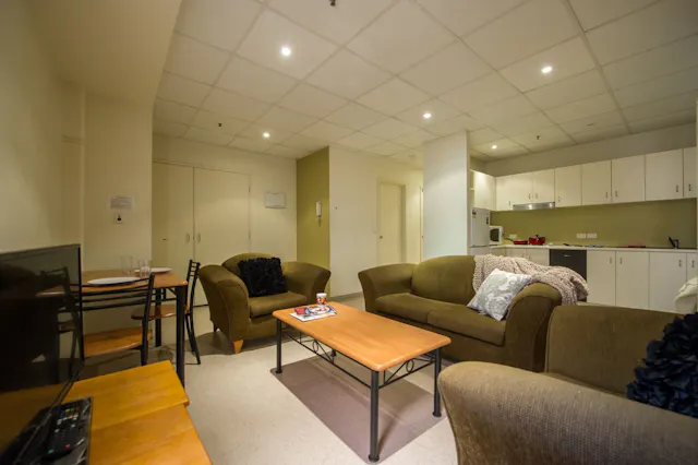 1 Bedroom in 5 Bedroom Apartment - Rm 1 room image 1
