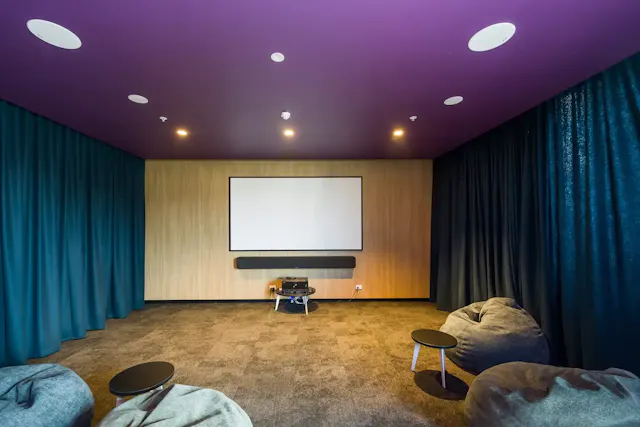 Studio DDA room image 1