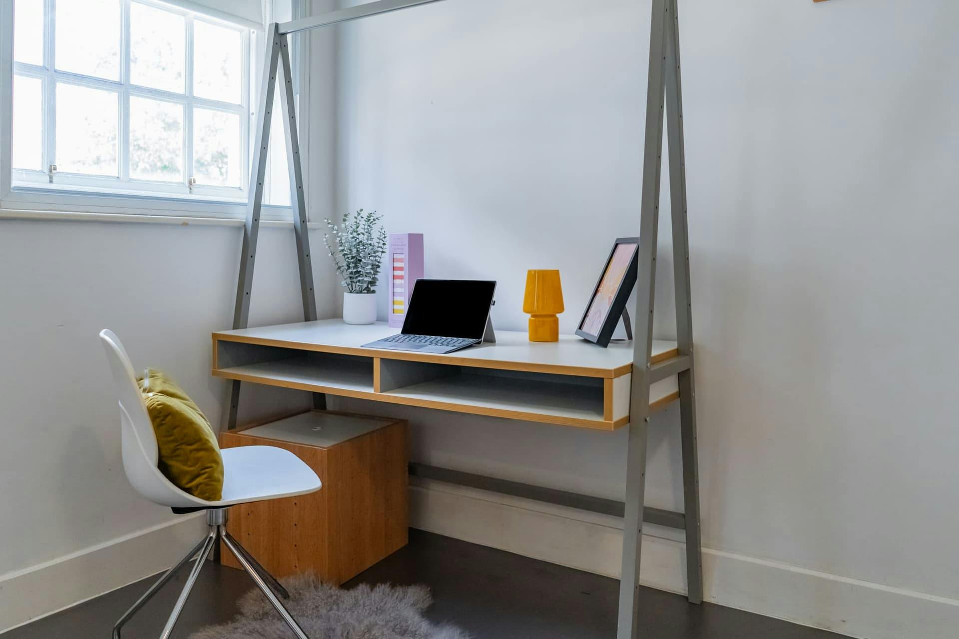 Platinum Studio Mid Level