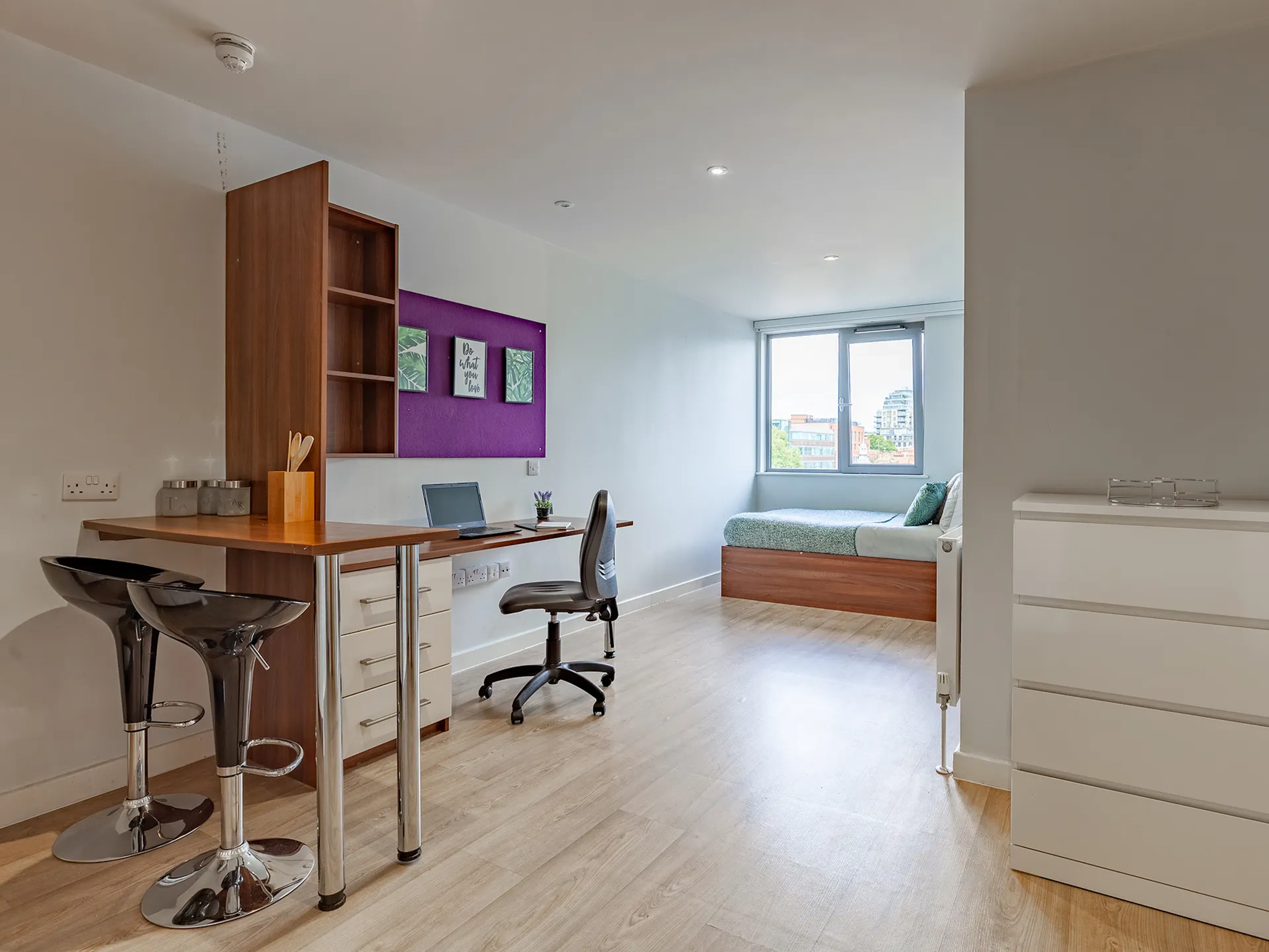 ROOM ROOM 1
