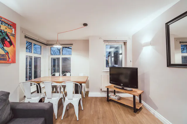 4 Bed Flat room image 1