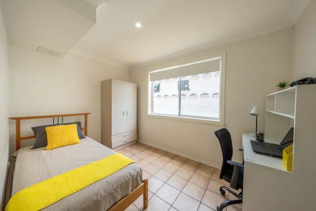 Charming Single Room room image 1