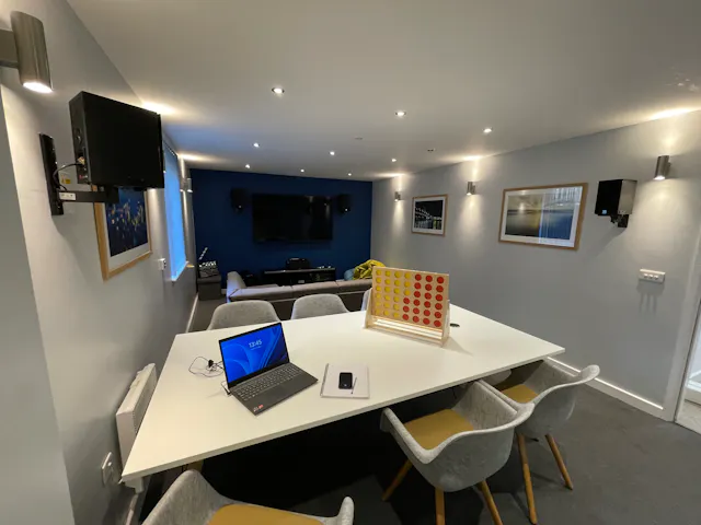 Classic Plus room image 1