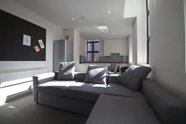 Value Shared Apartment room image 1