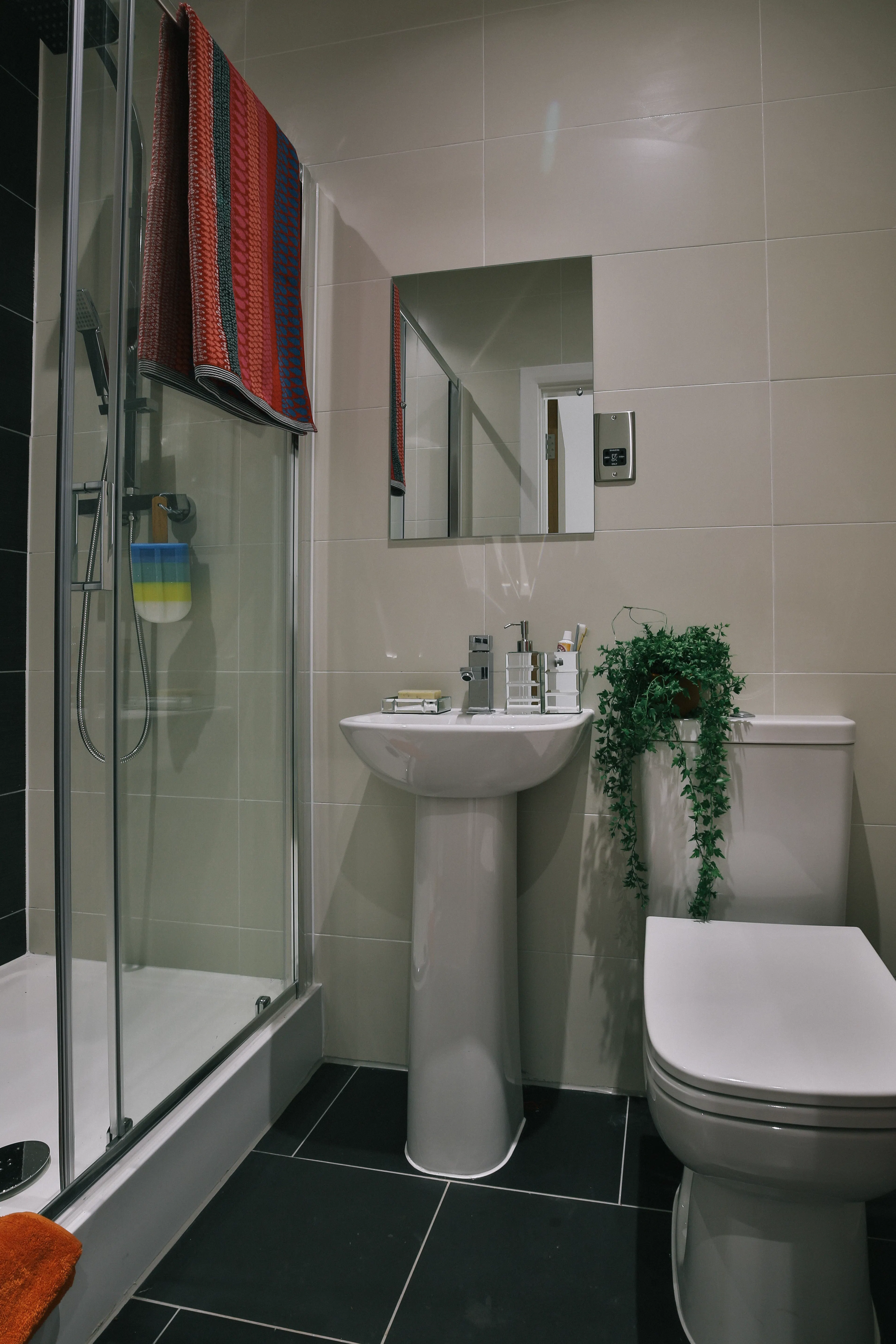 BATHROOM BATHROOM 2