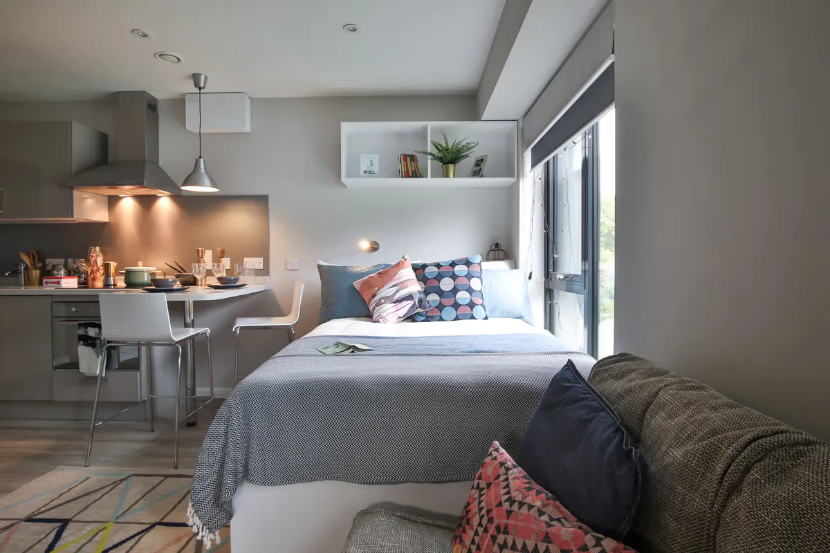 73-princess-road-east-leicester-Classic Studio