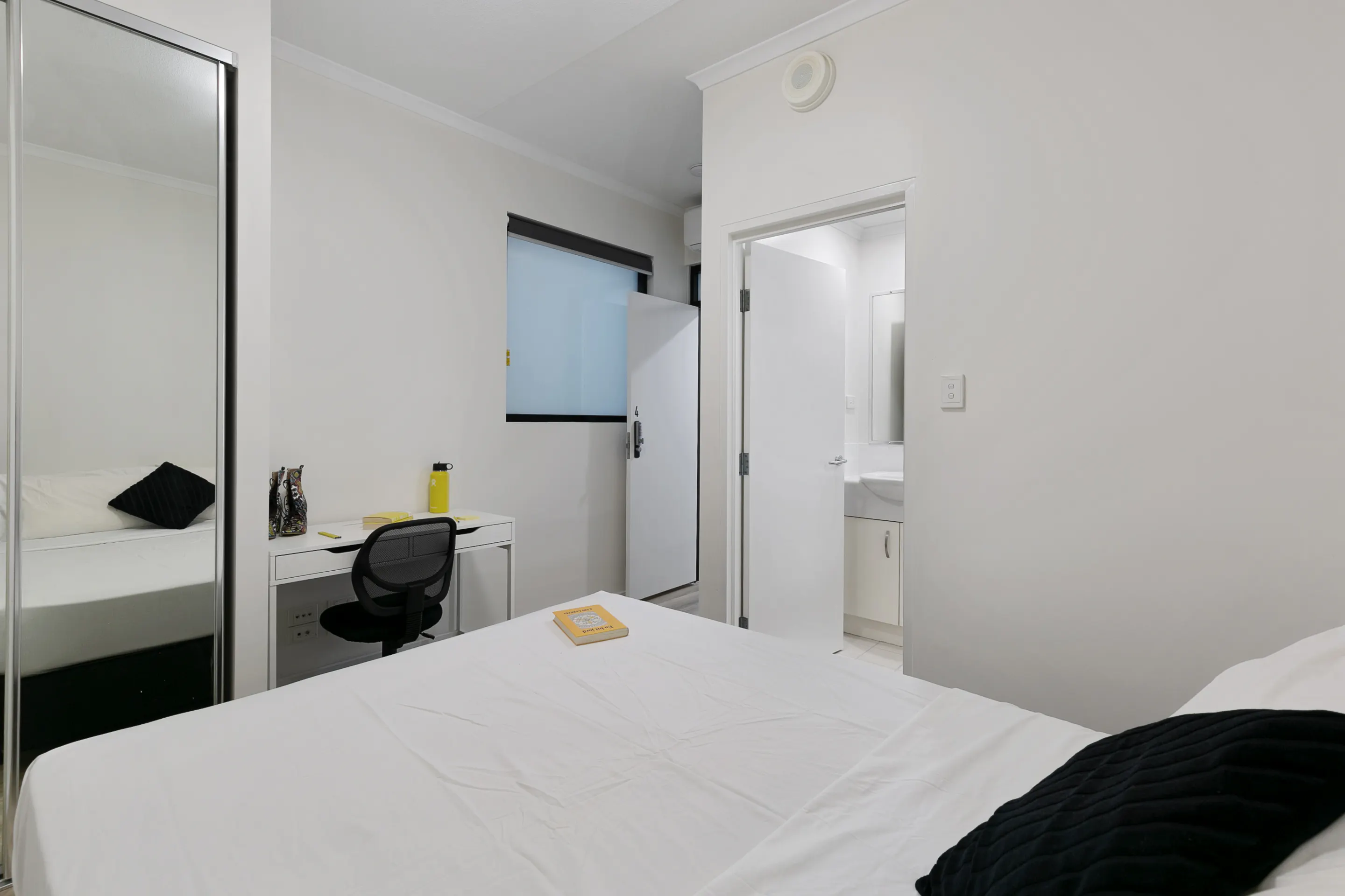 CoVE Upper Mount Gravatt-Brisbane-ROOM-1