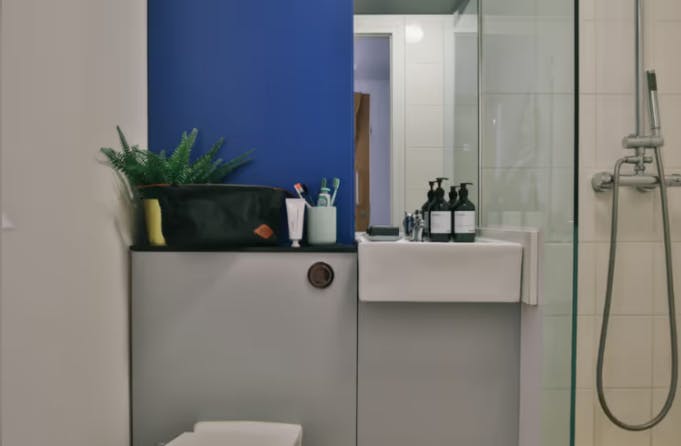 Classic 3 Bed Apartment - Internal Facing