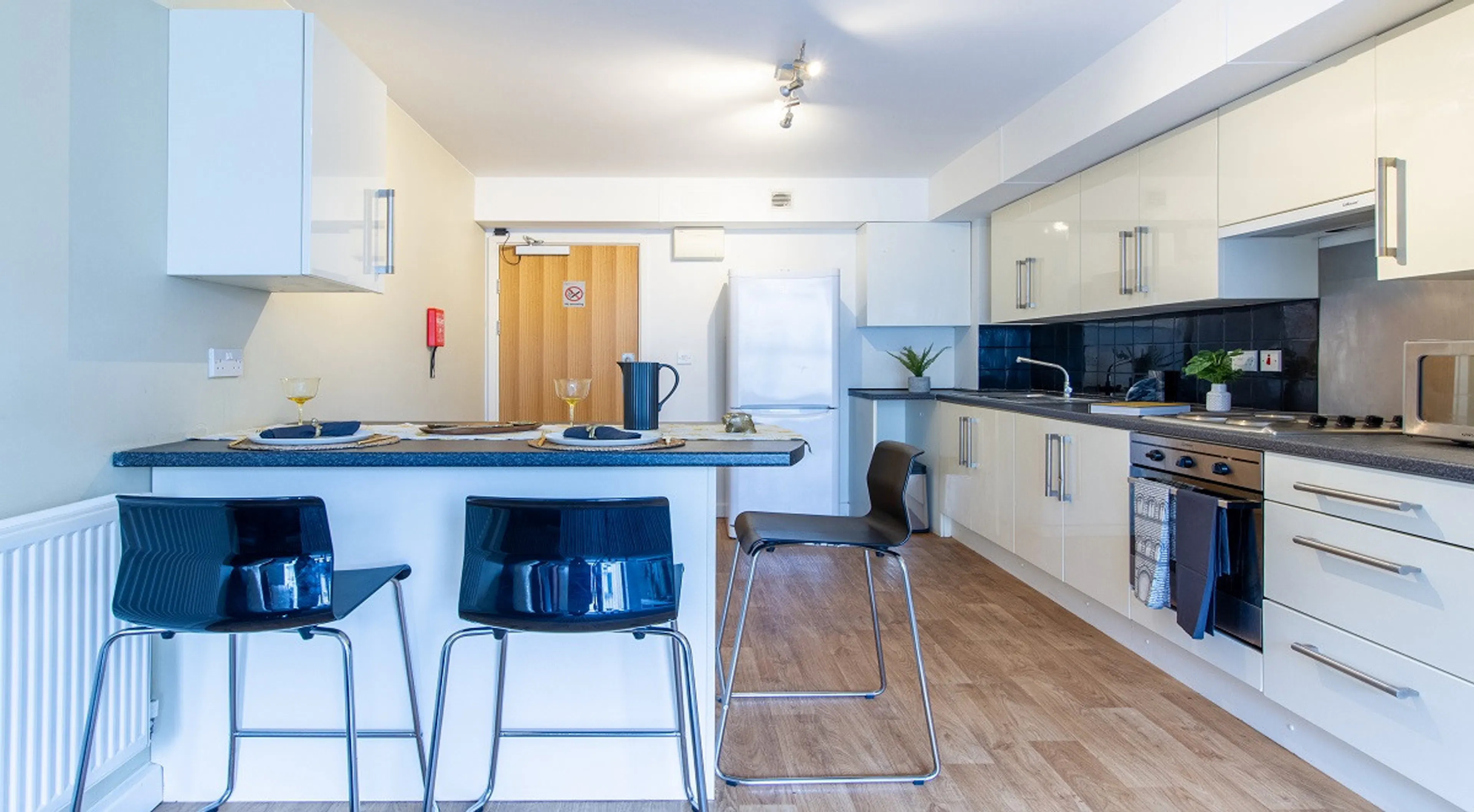 Classic 4 Bed En-suite KITCHEN 3