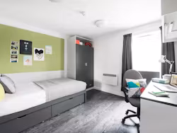 crescent-place-southampton-8 Bed Classic Shared Apartment
