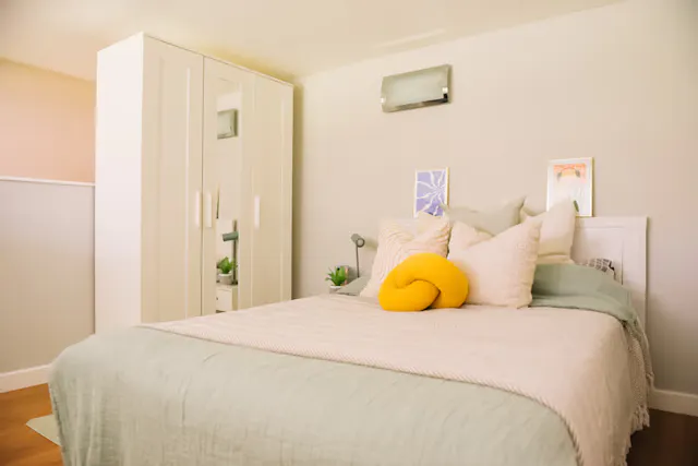 Classic Loft Apartment room image 1