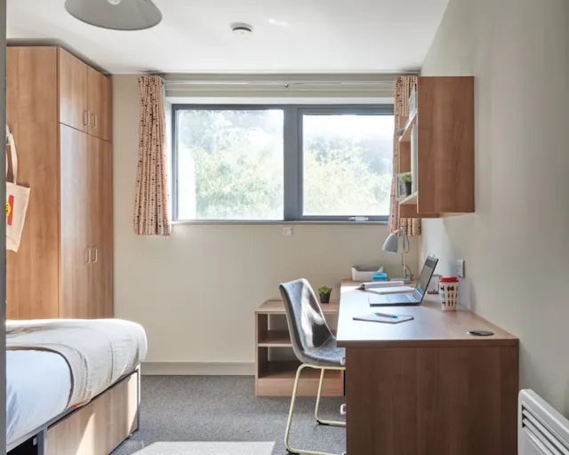 Classic Ensuite room image 2