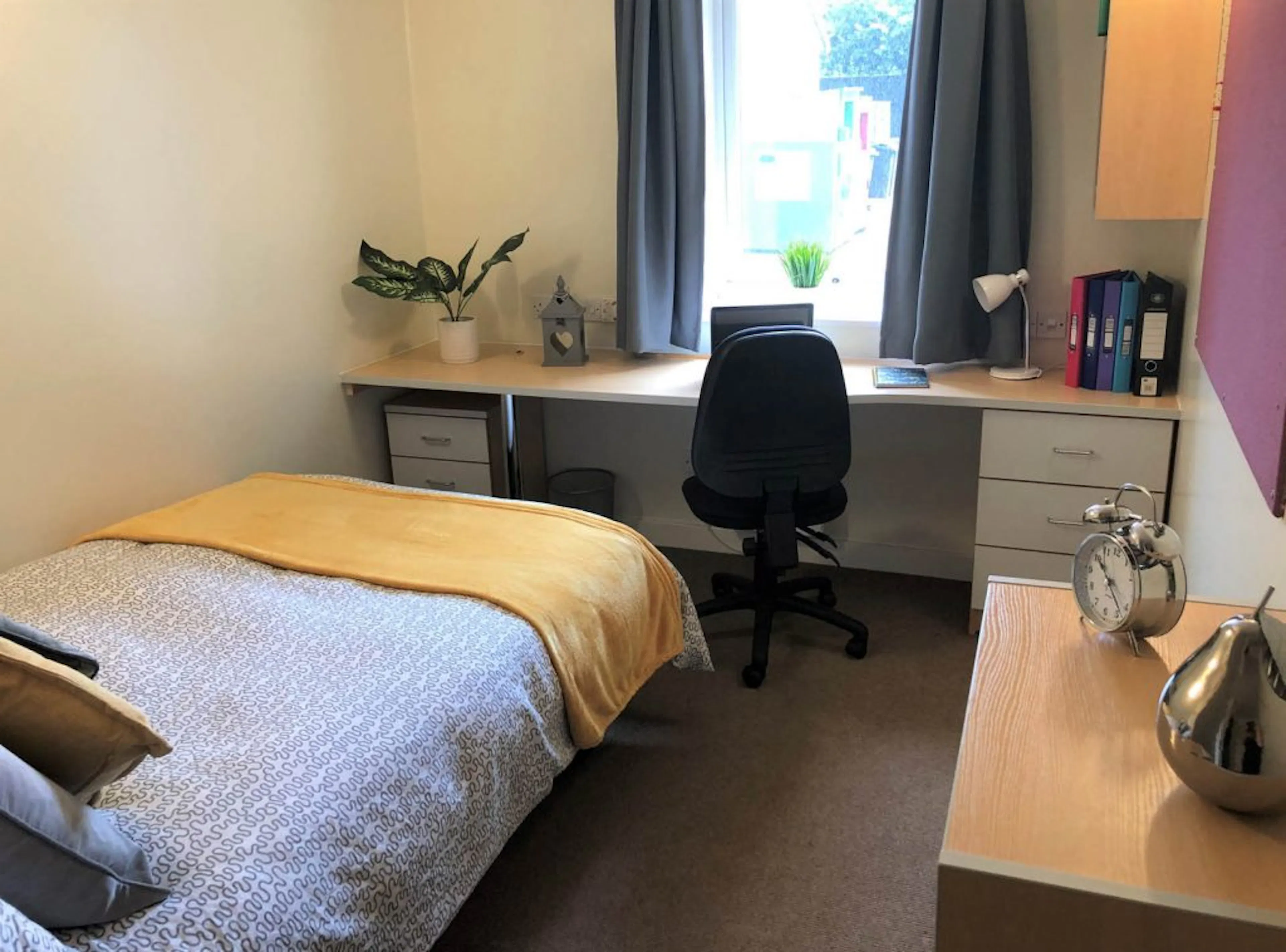 ROOM ROOM 4