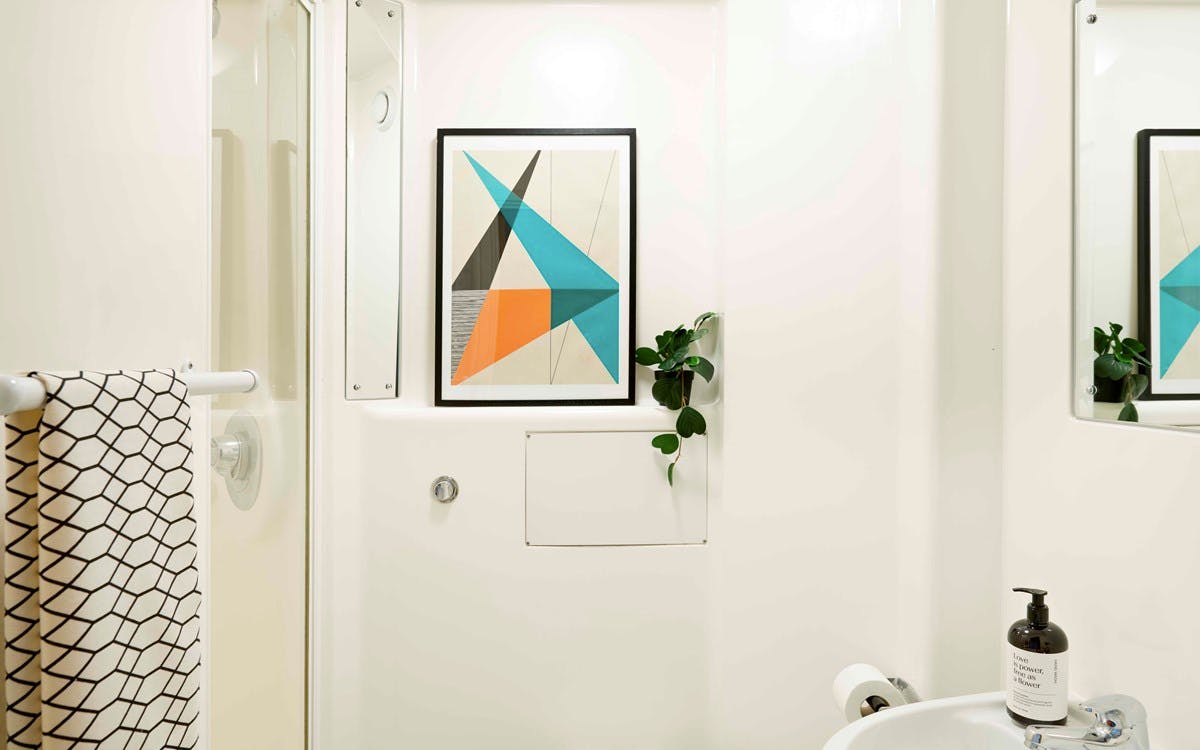 Classic En-Suite