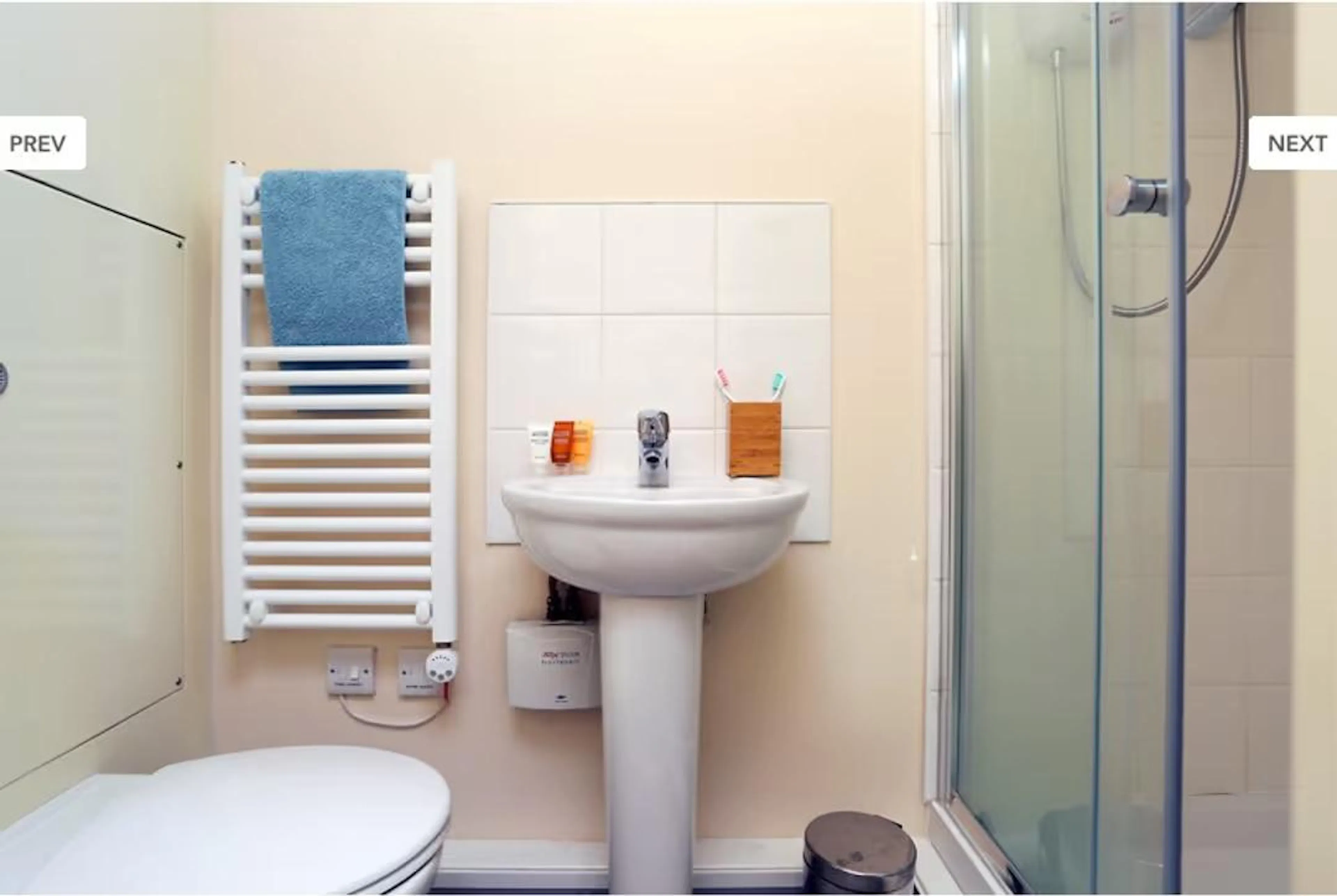 Classic En-Suite BATHROOM 4