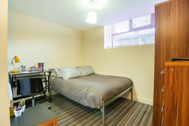 Classic En-Suite room image 1
