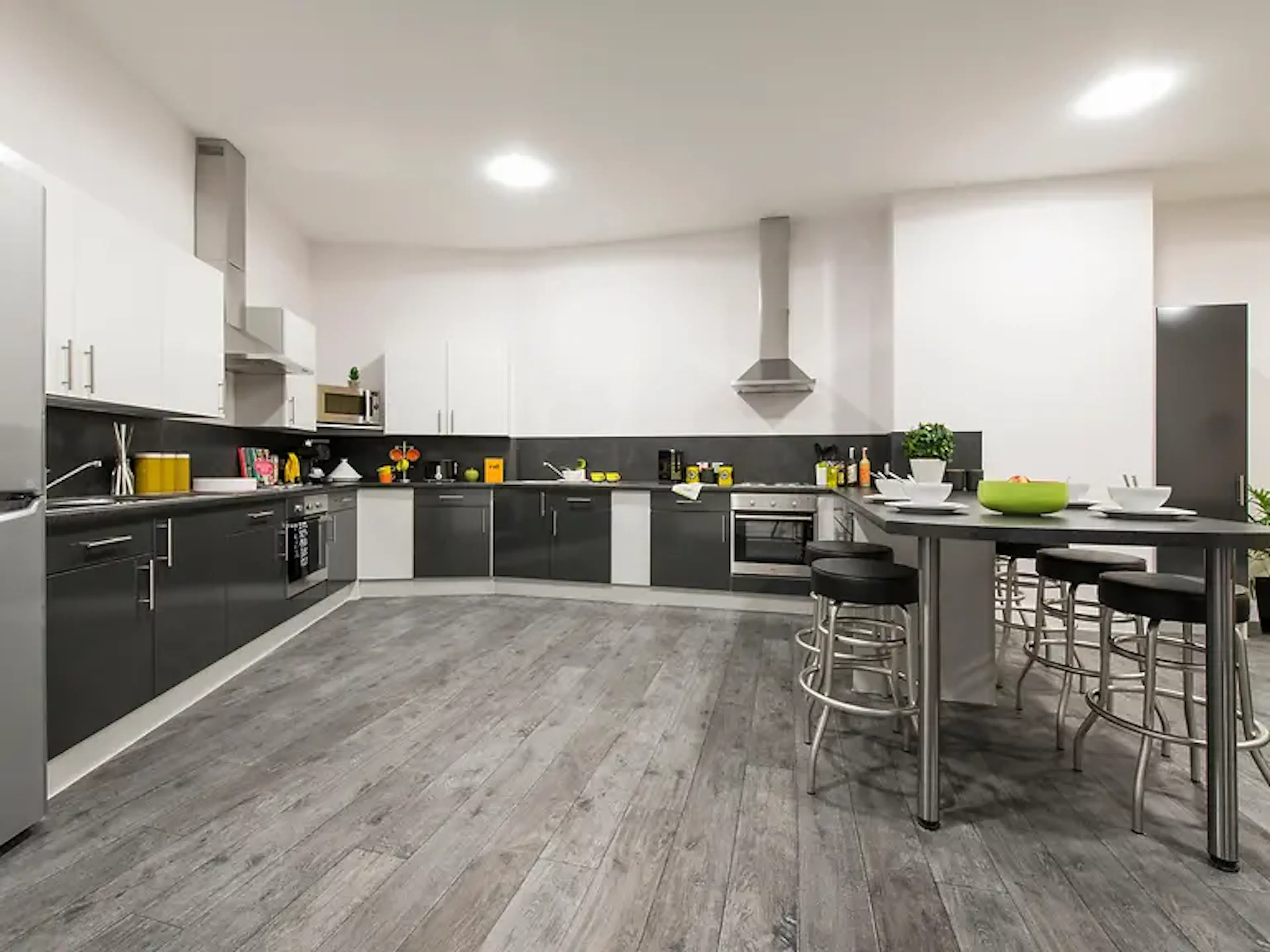 Classic Ensuite KITCHEN 2