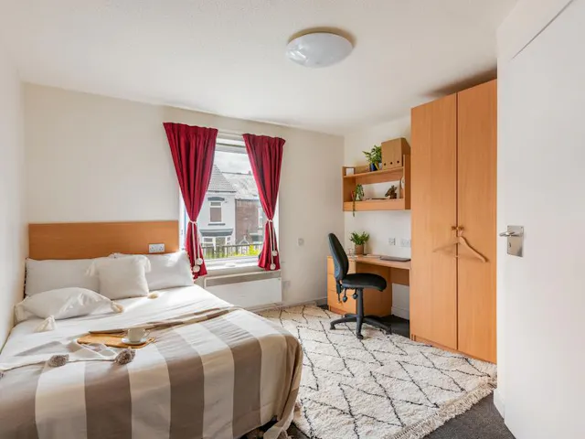 Classic Ensuite room image 1